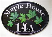 house-plaques-maple-leaf